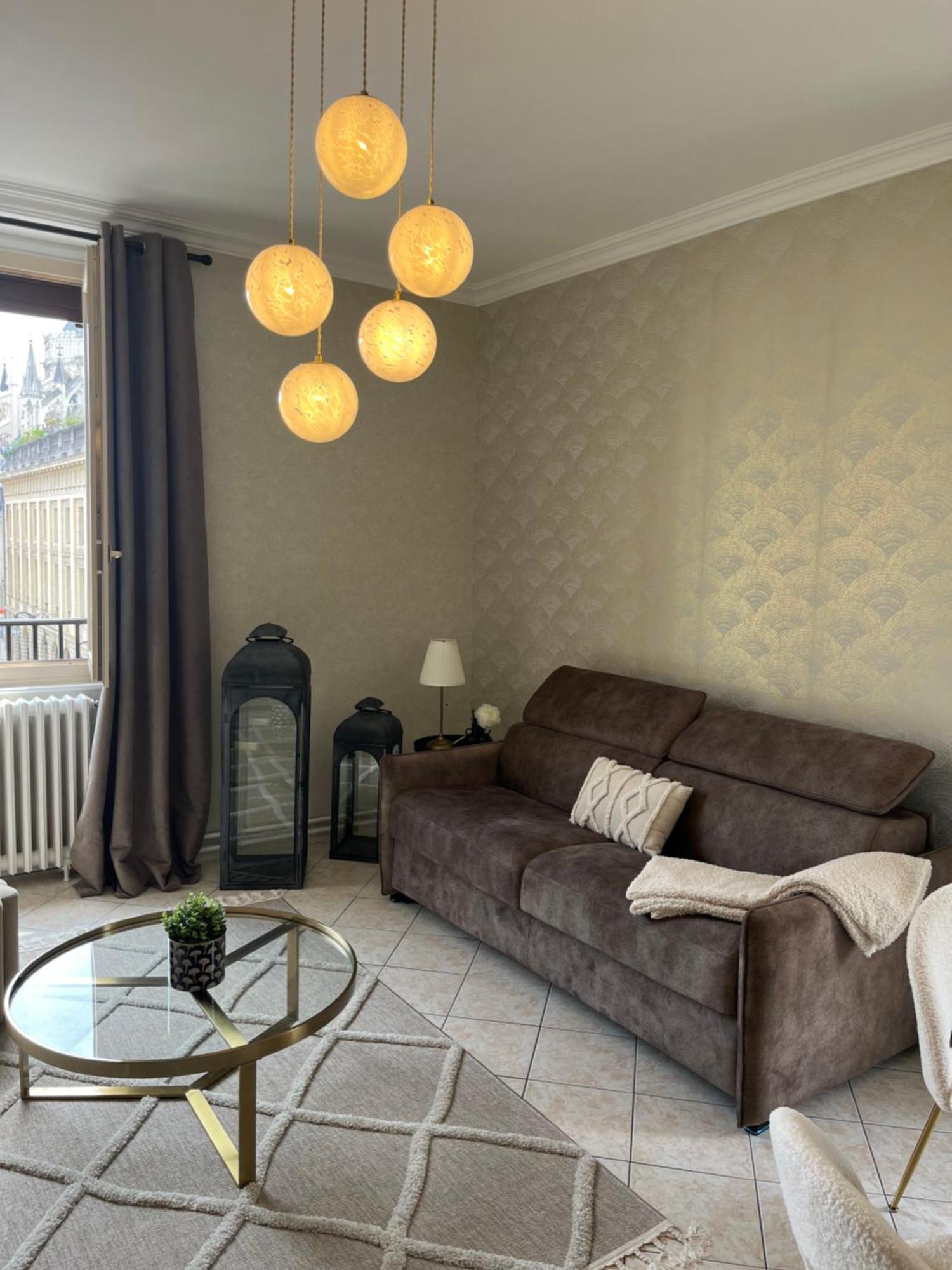 Royal Home, Hypercentre Reims Avec Vue Cathedrale Εξωτερικό φωτογραφία